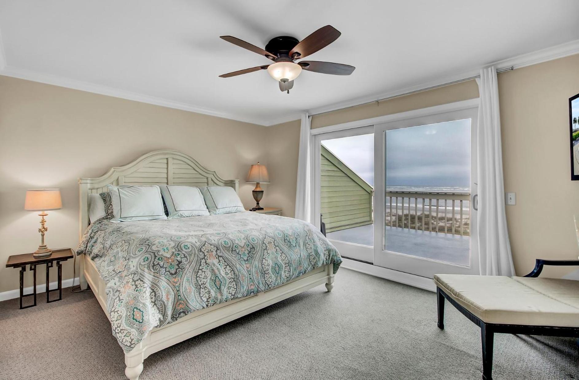 11E Mariners Walk by AvantStay Ocean Views Beachfront Living Shared Pool
