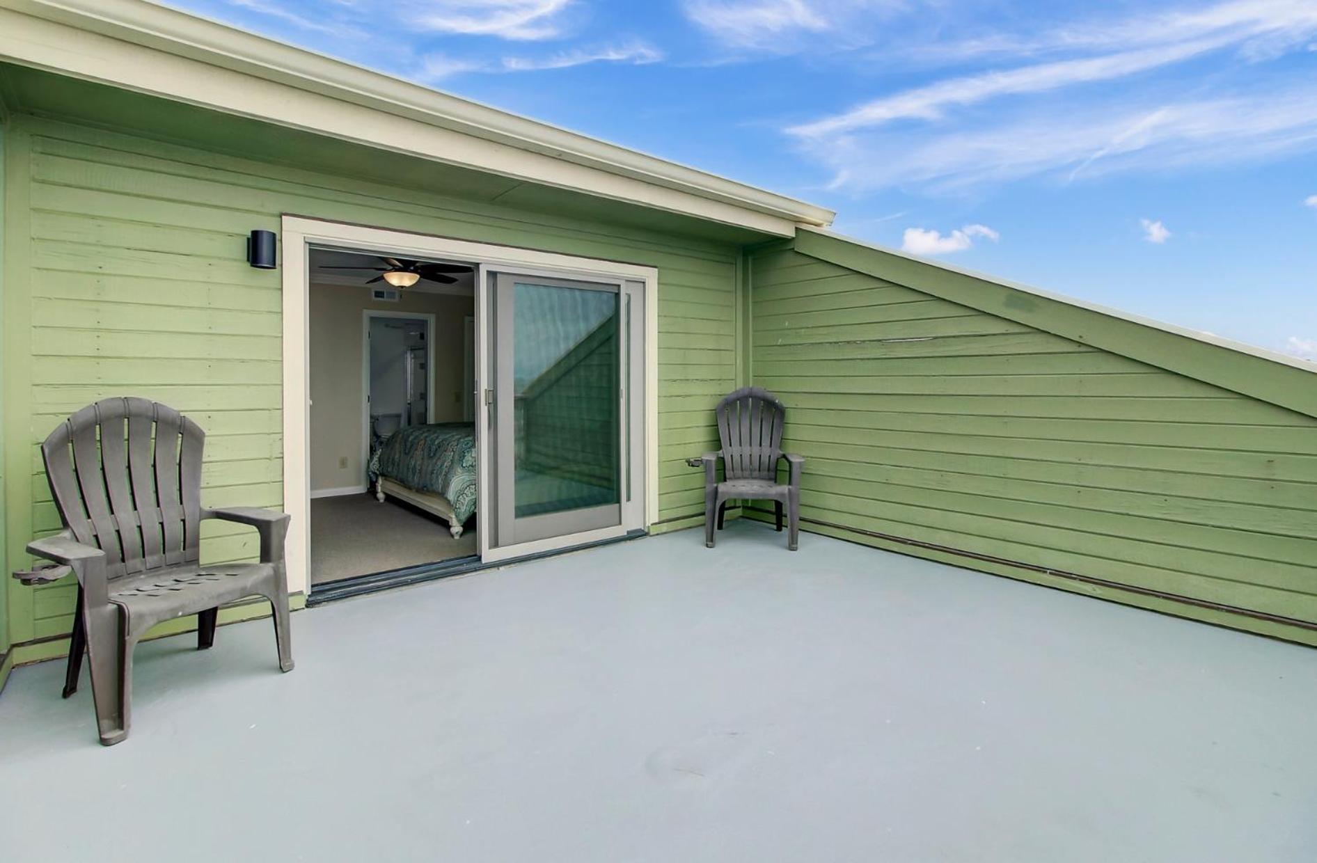11E Mariners Walk by AvantStay Ocean Views Beachfront Living Shared Pool
