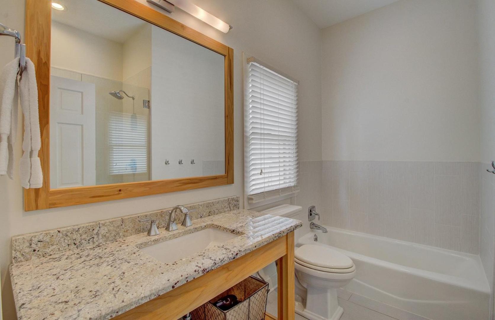 75 Grand Pavilion by AvantStay Steps from Beach 2 Community Pools