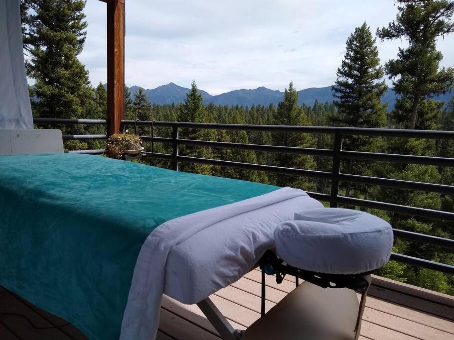 Hot Tub-Awesome View-Secluded Apartment view 5