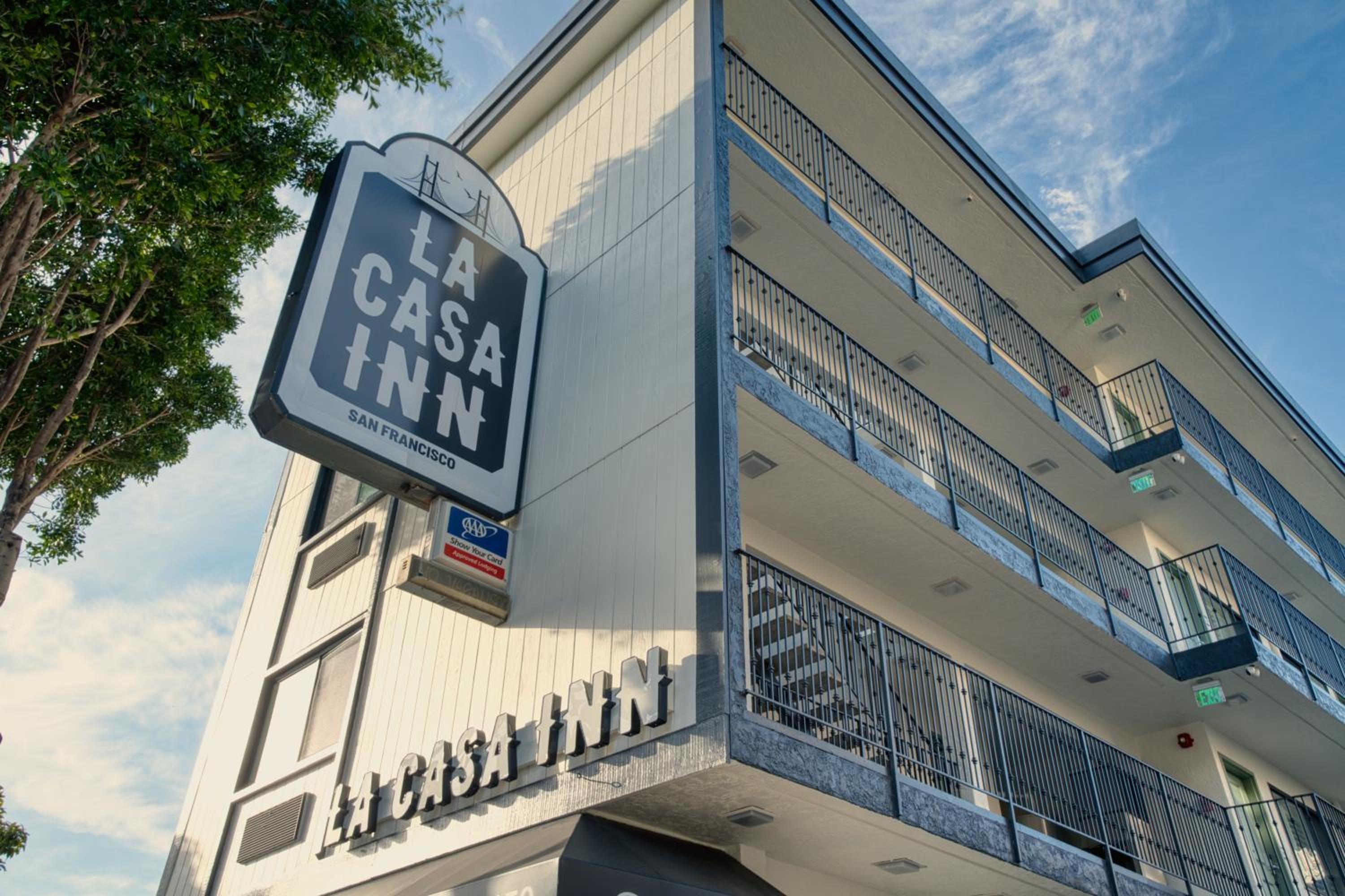 Hotel La Casa Inn - Image 1