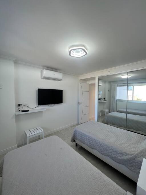 Premium Miami Boulevard view 5