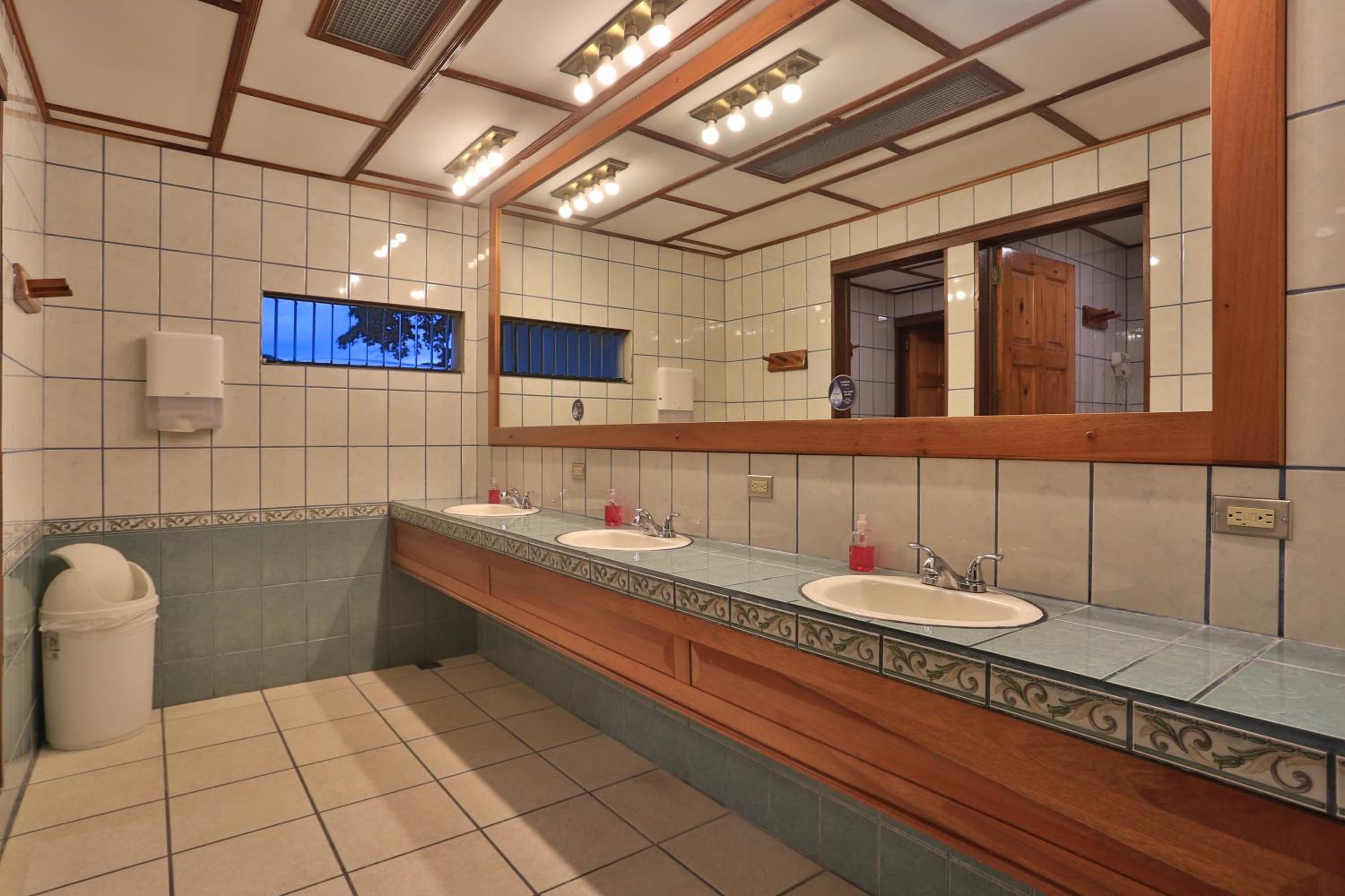 Arenal Observatory Lodge & Trails
