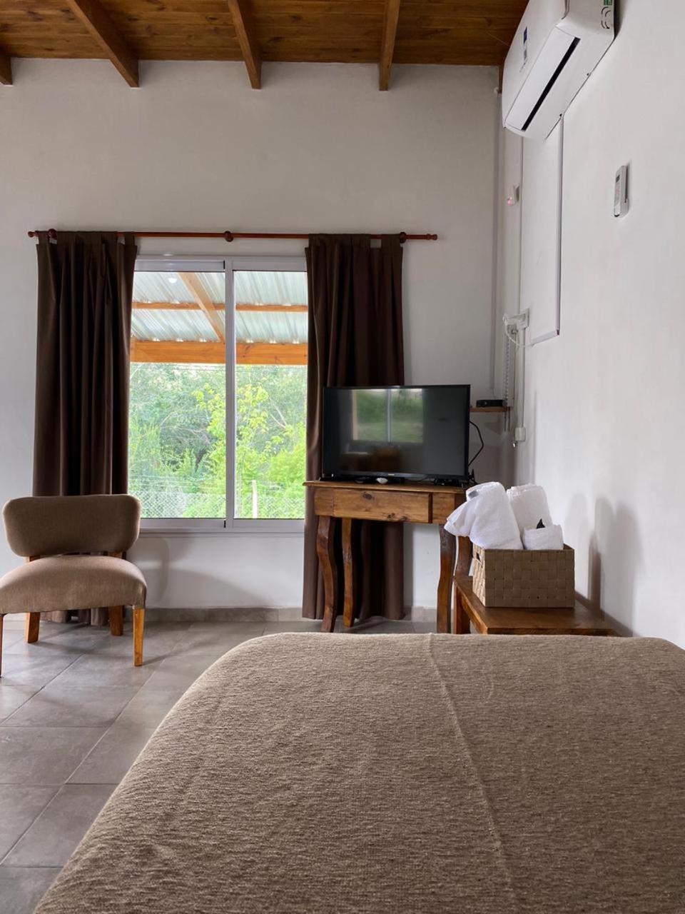 Lo de Almada Cabañas&Suites
