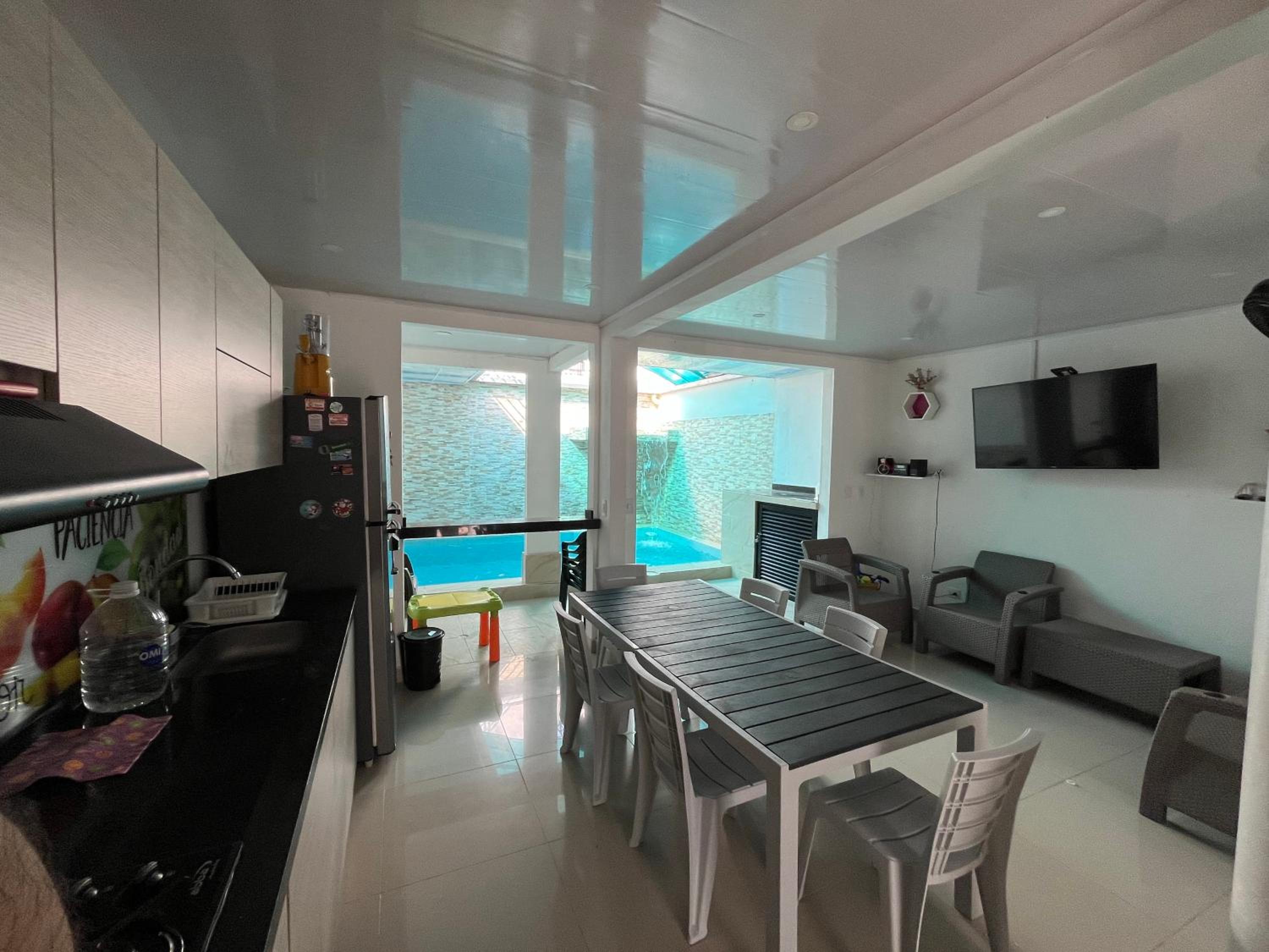 Casa con piscina interna para tus vacaciones