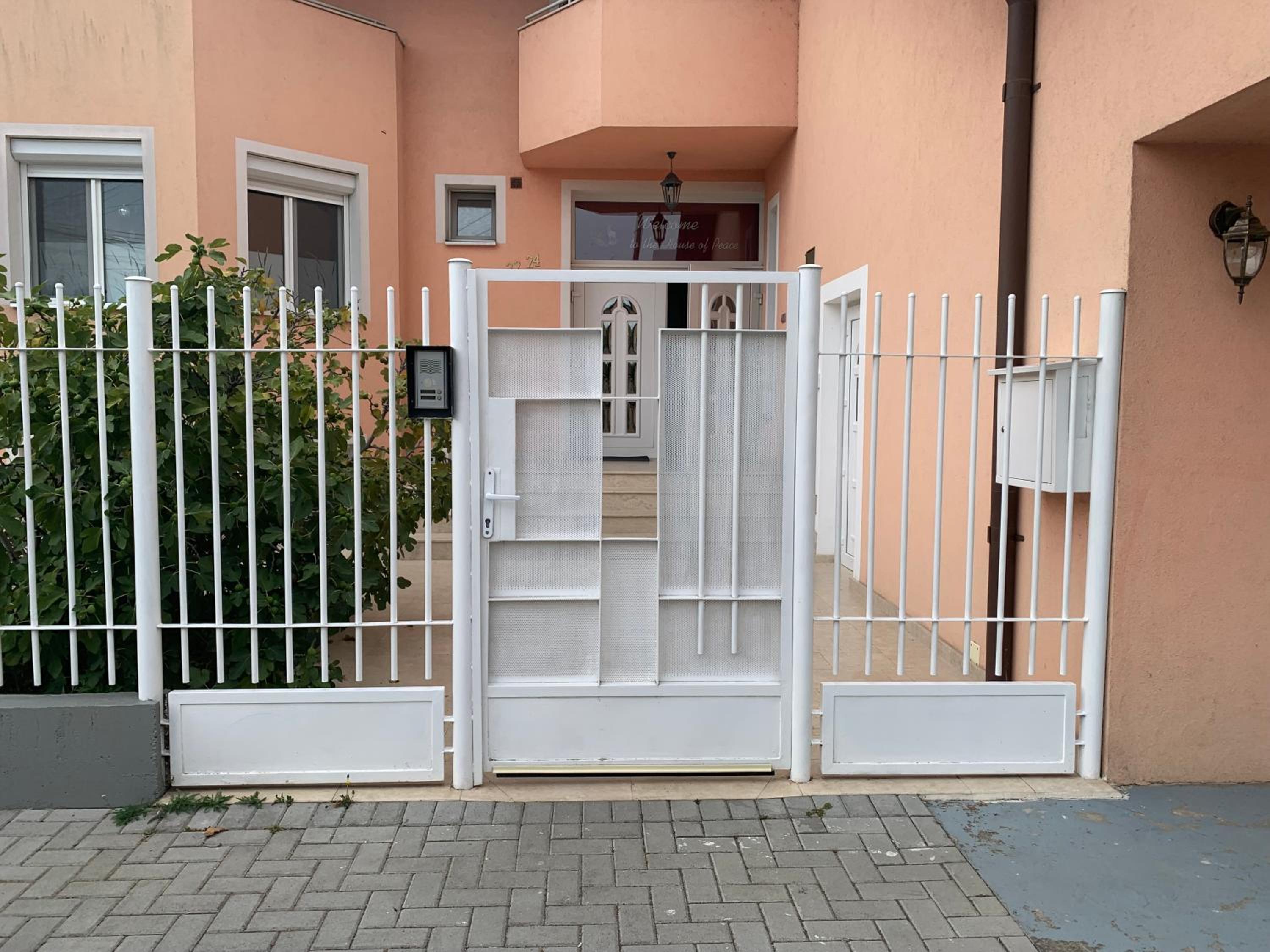 Gemütliches & geräumiges Apartment mit Balkon view 2