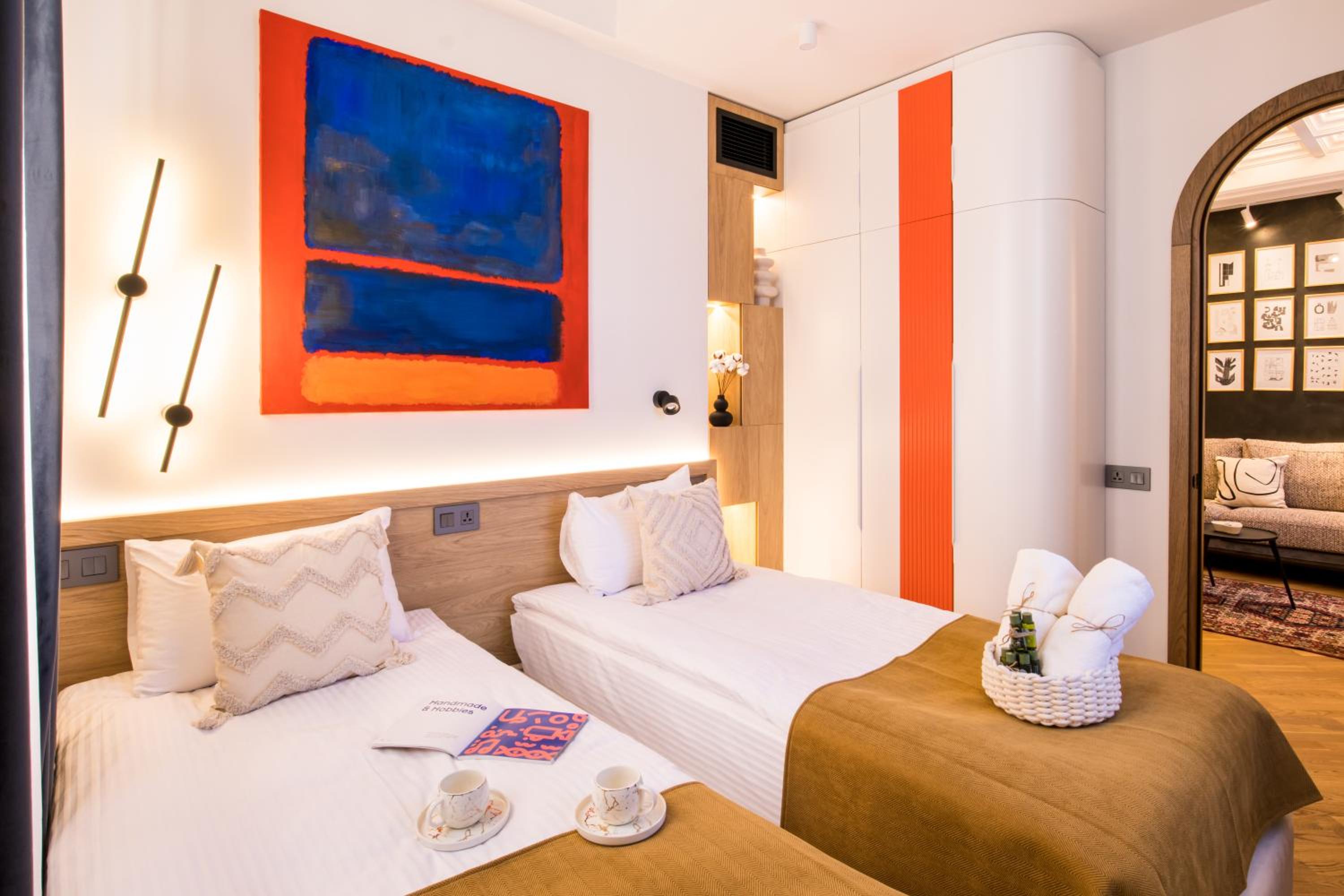 hotelise l Arcstone Apartment