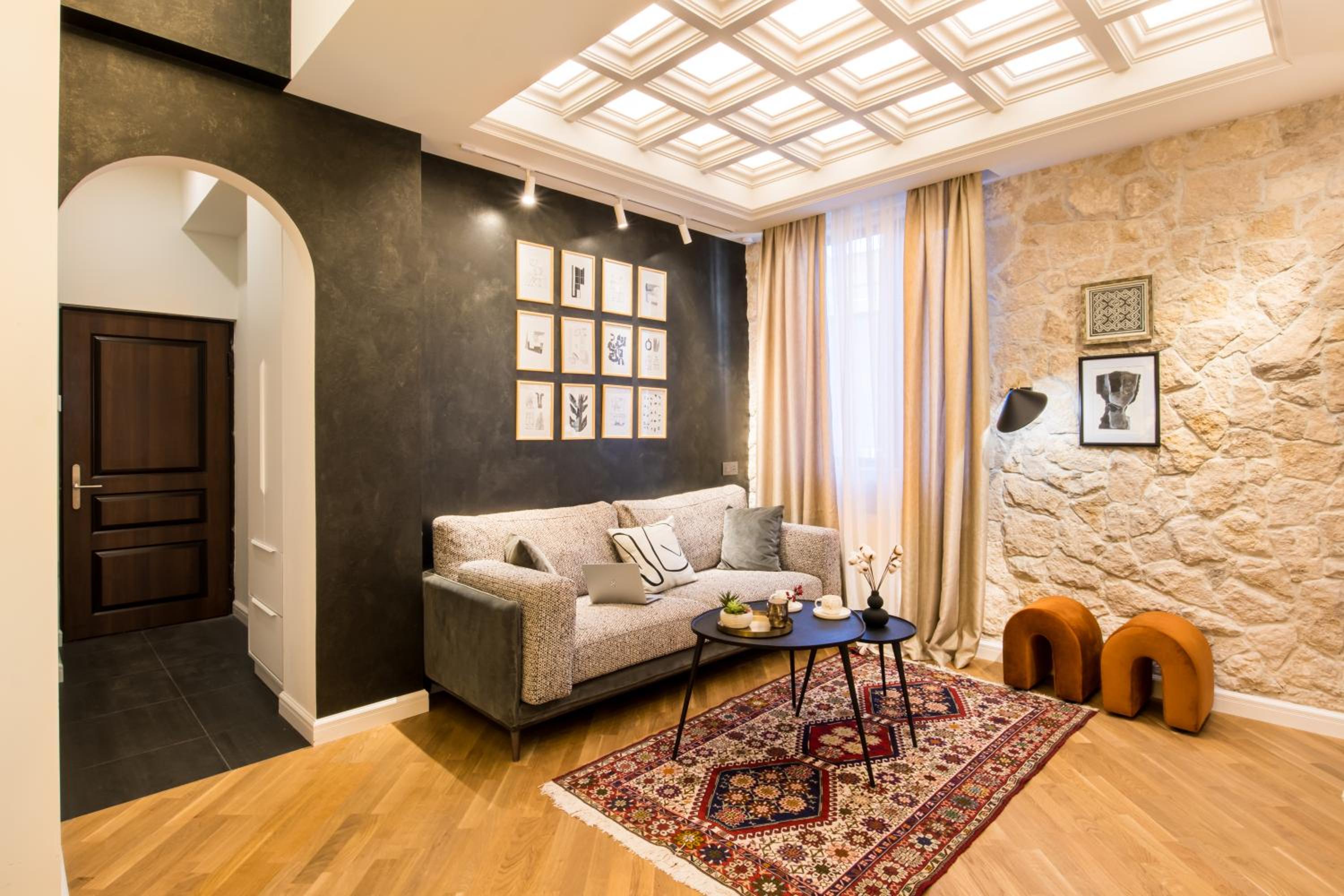 hotelise l Arcstone Apartment