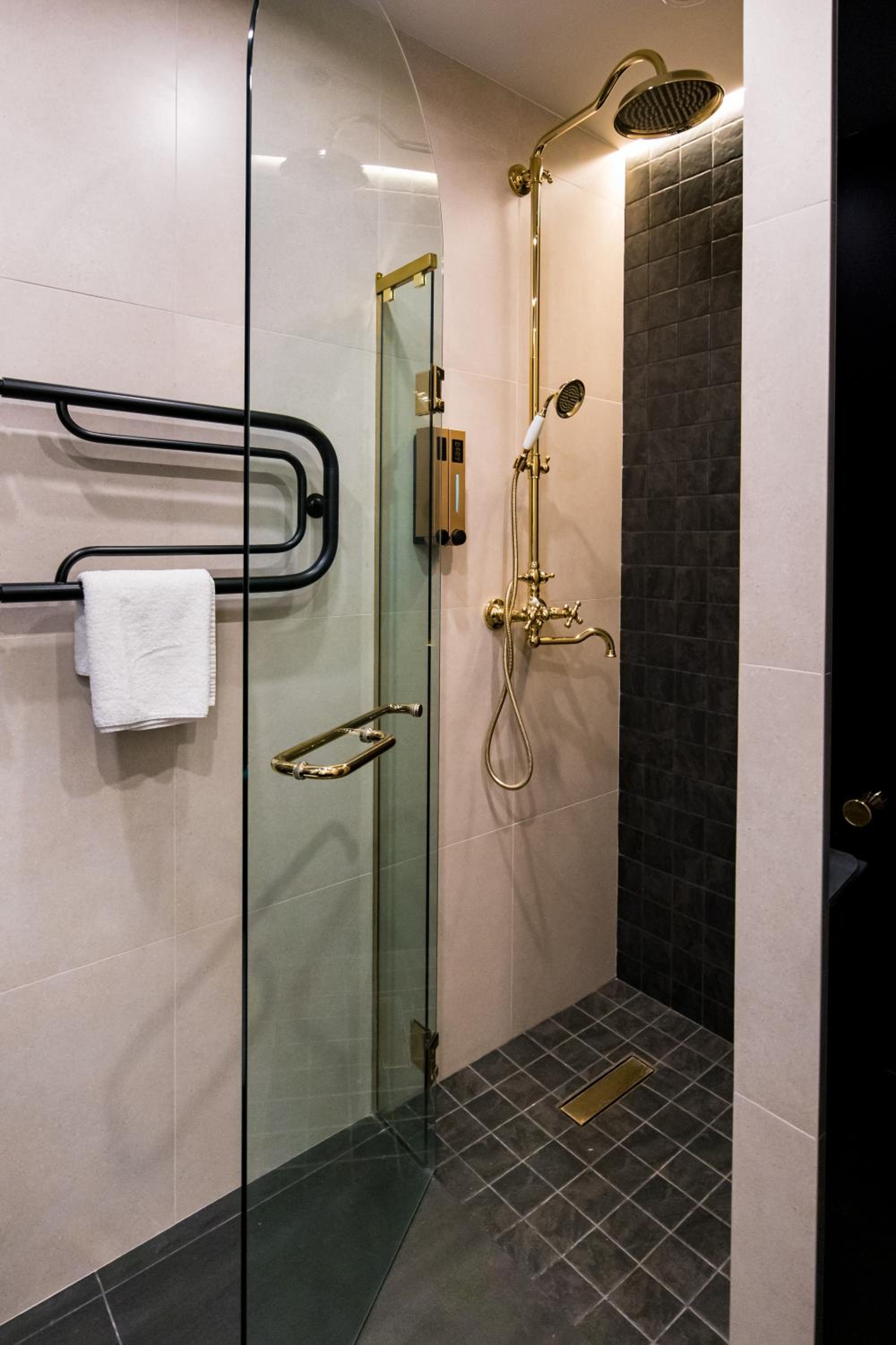 hotelise l Arcstone Apartment