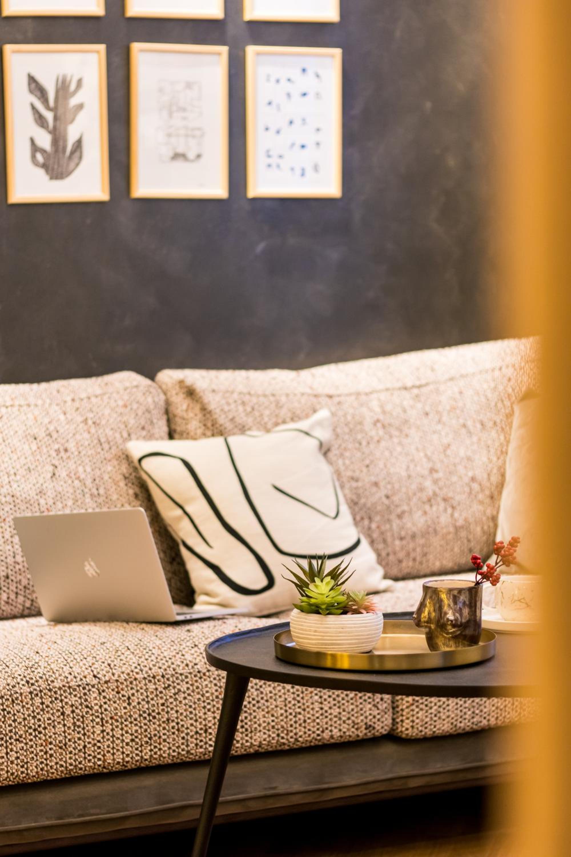 hotelise l Arcstone Apartment