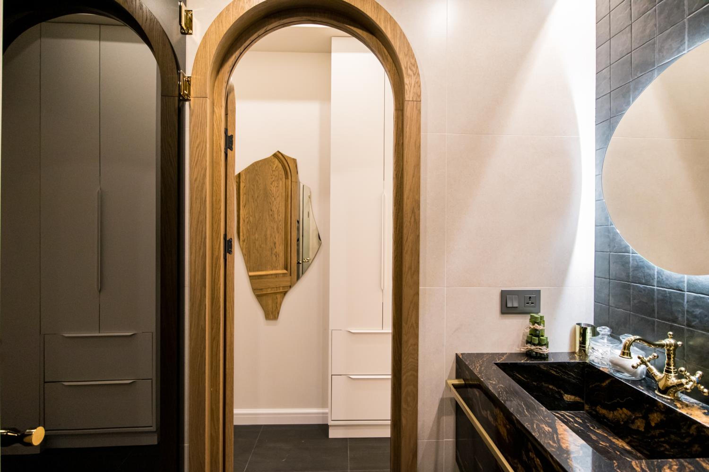 hotelise l Arcstone Apartment