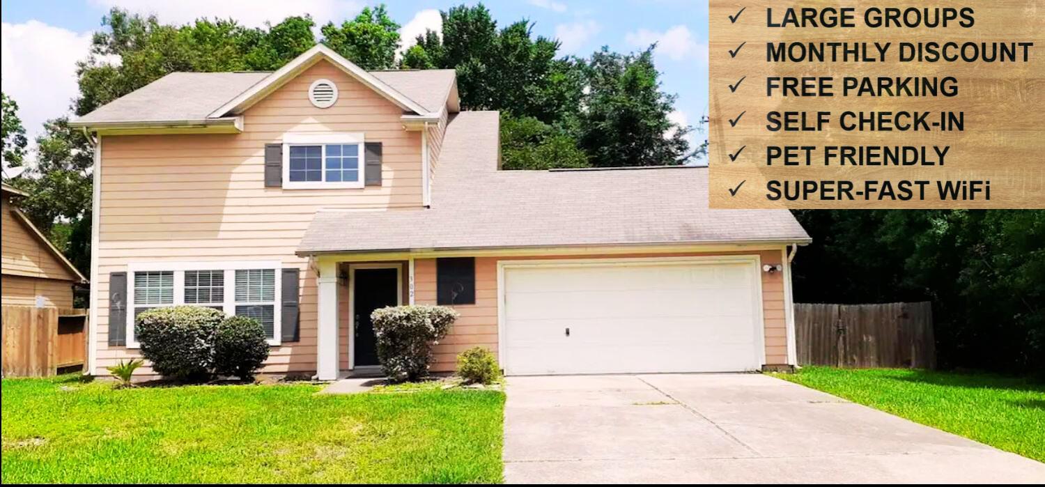 Enjoy Vacation in a Quiet Area with Huge Backyard - Property Image 1