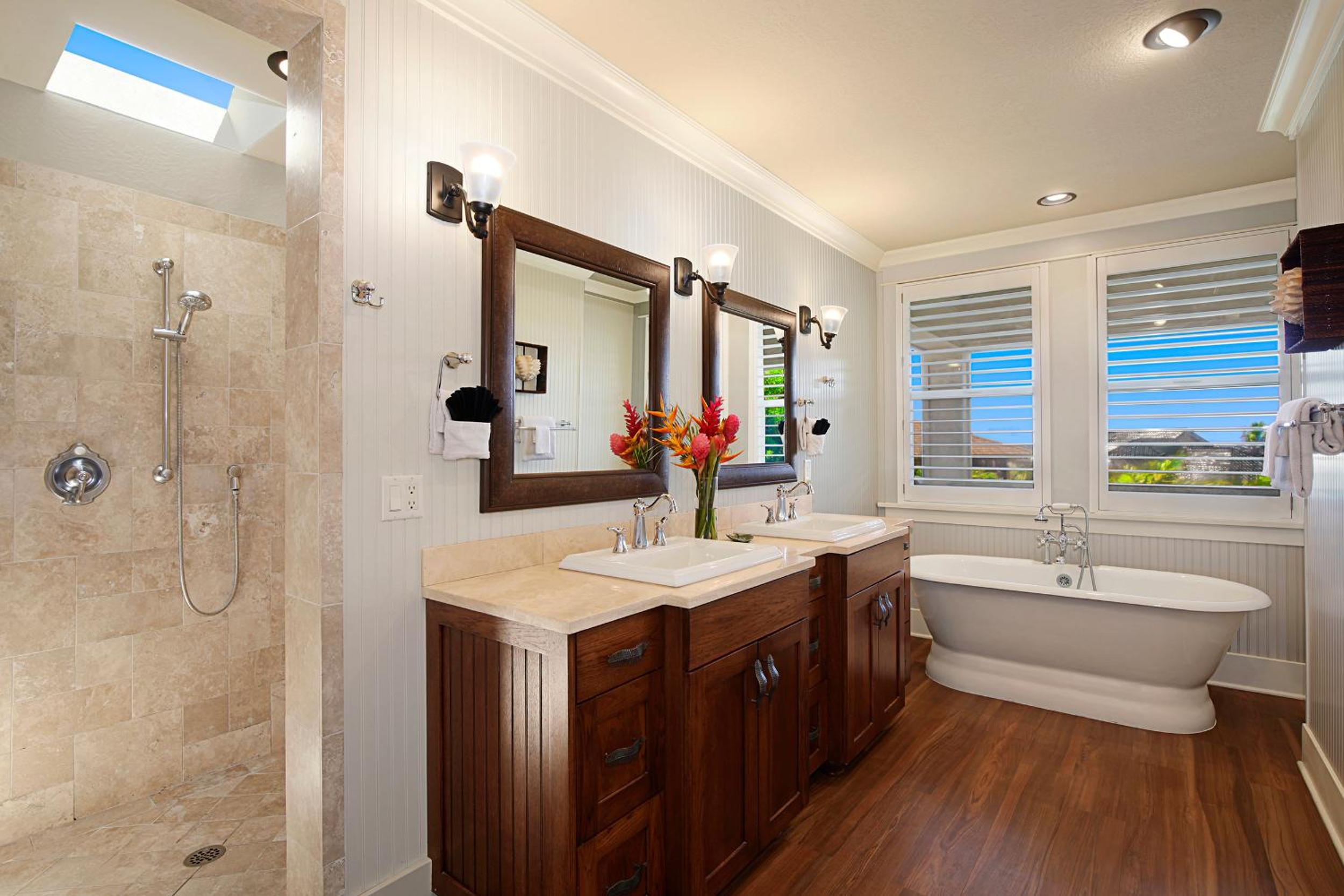 Luxury Oceanview 4BR Penthouse In Poipu