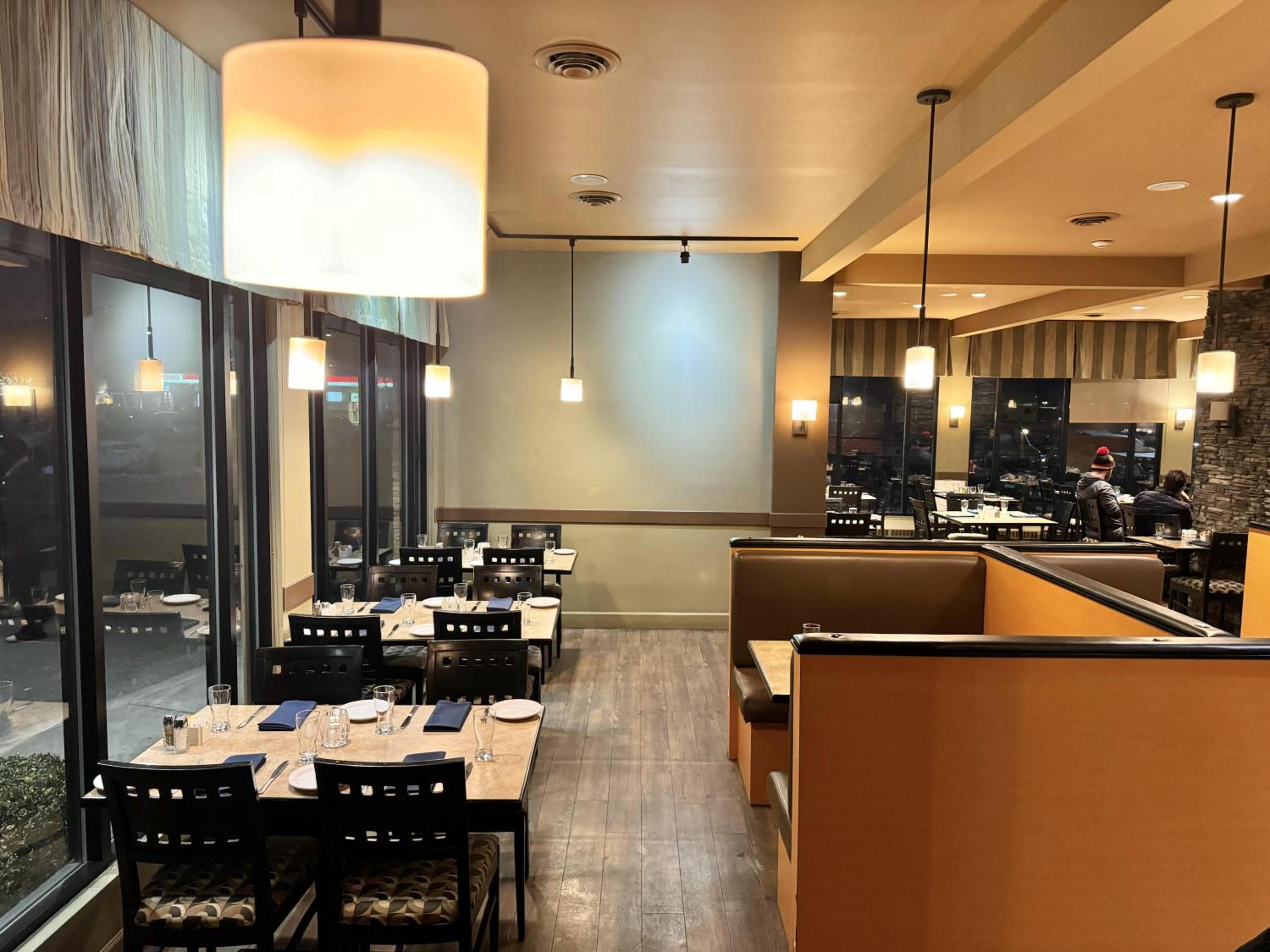 Vernon Vacations - Divya Sutra Plaza and Conference Centre, Vernon, BC - Property Image 43