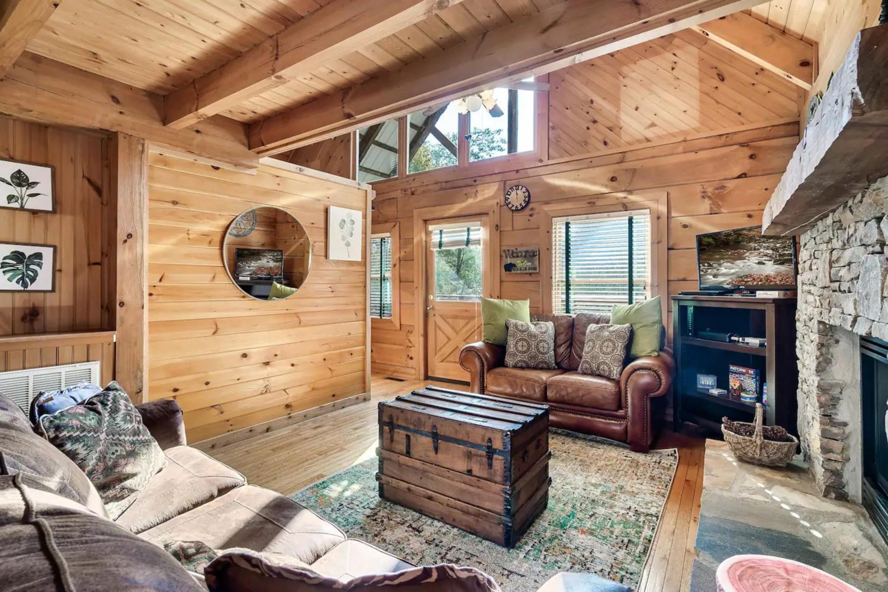 Smoky Mountain Cabin with Hot Tub, Views & BBQ view 2