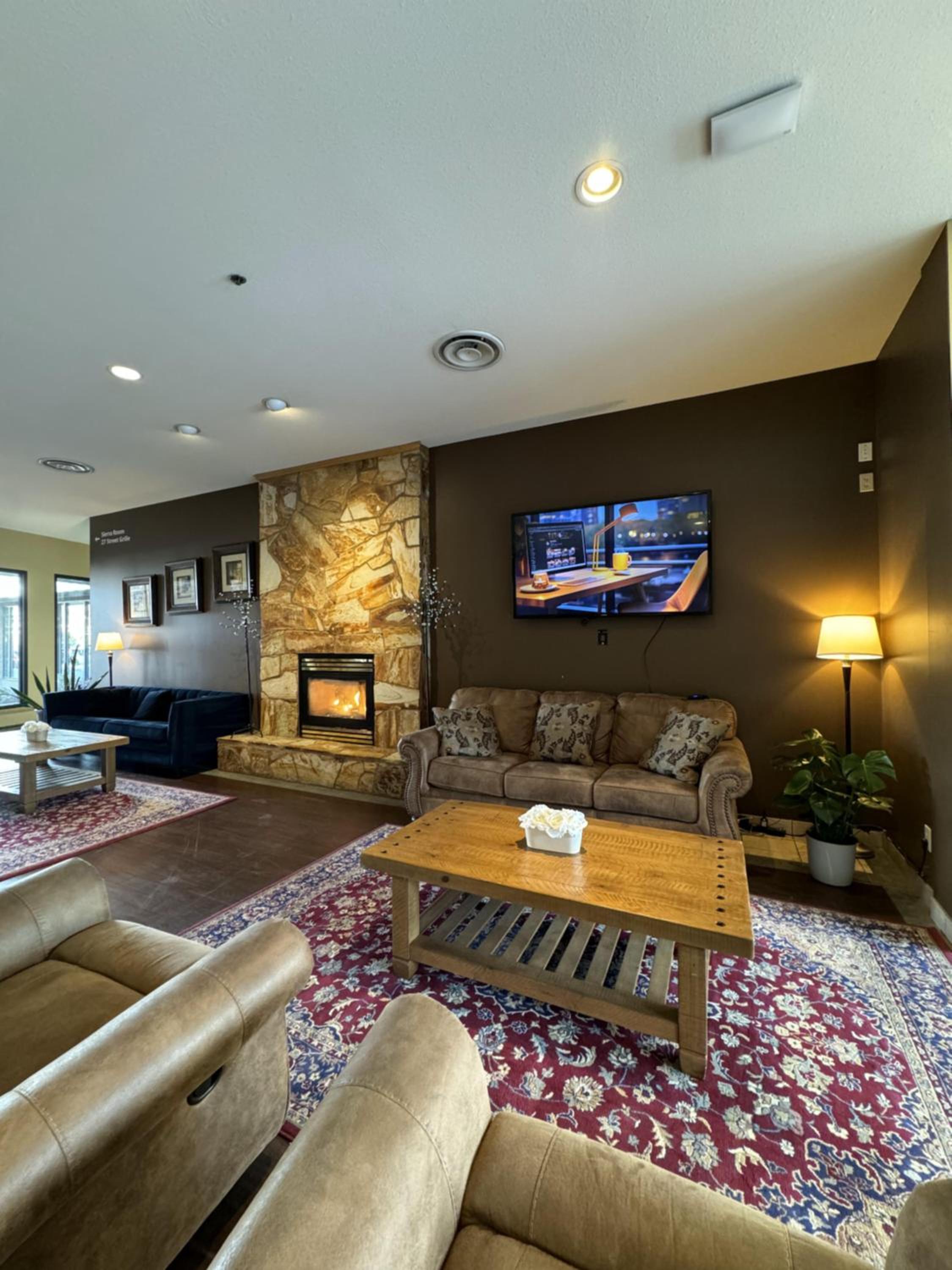 Vernon Vacations - Divya Sutra Plaza and Conference Centre, Vernon, BC - Property Image 35