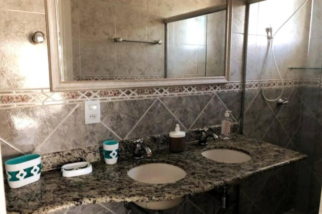CASA DE PRAIA NO CONDOMÍNIO PARAÍSO, GUARAJUBA