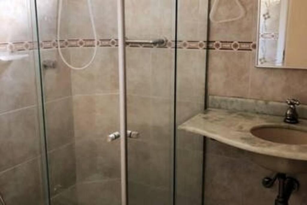CASA DE PRAIA NO CONDOMÍNIO PARAÍSO, GUARAJUBA