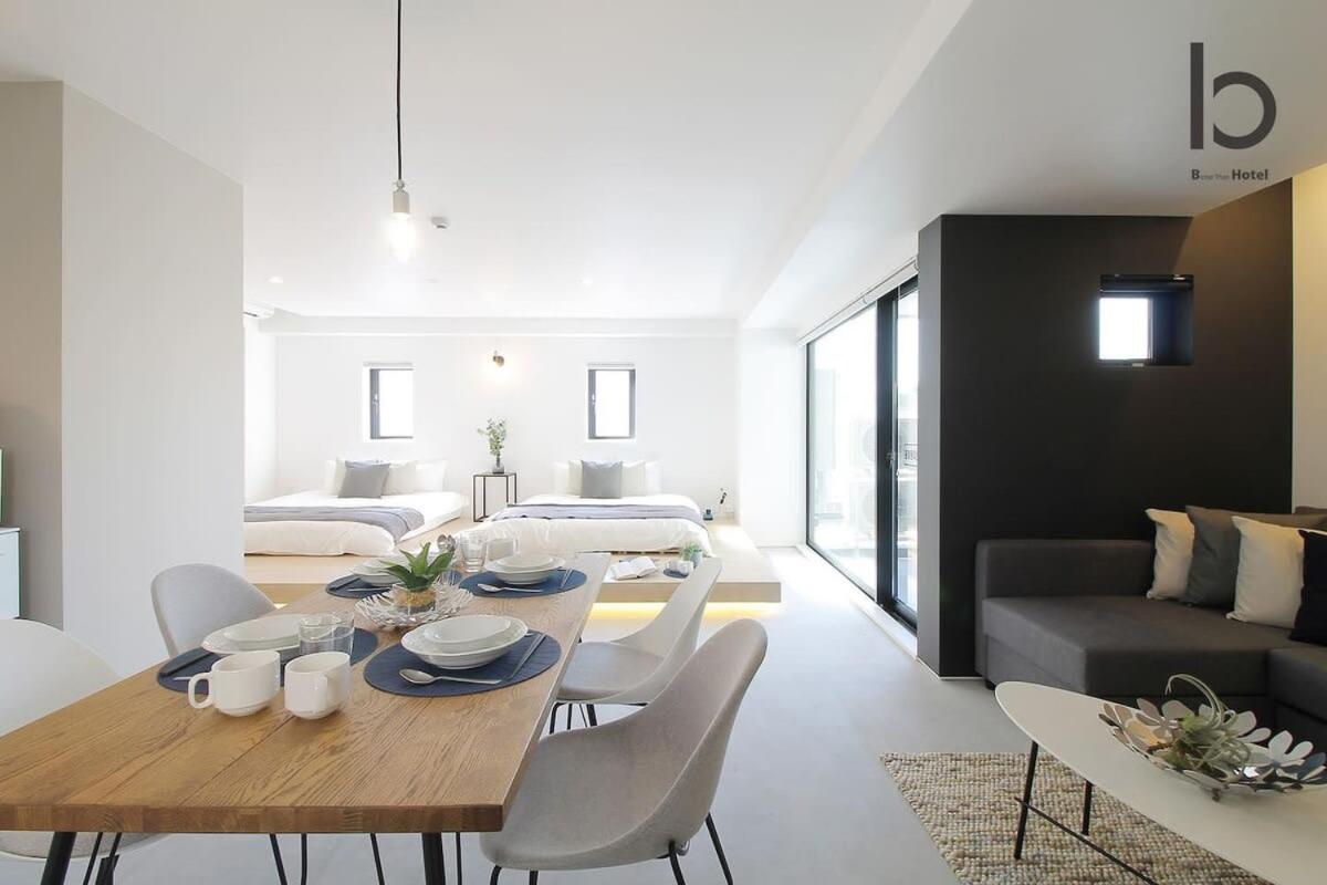 b hotel Heiwaodori 602 - Huge Apt in Famous Hiroshima Dori for 6p view 4