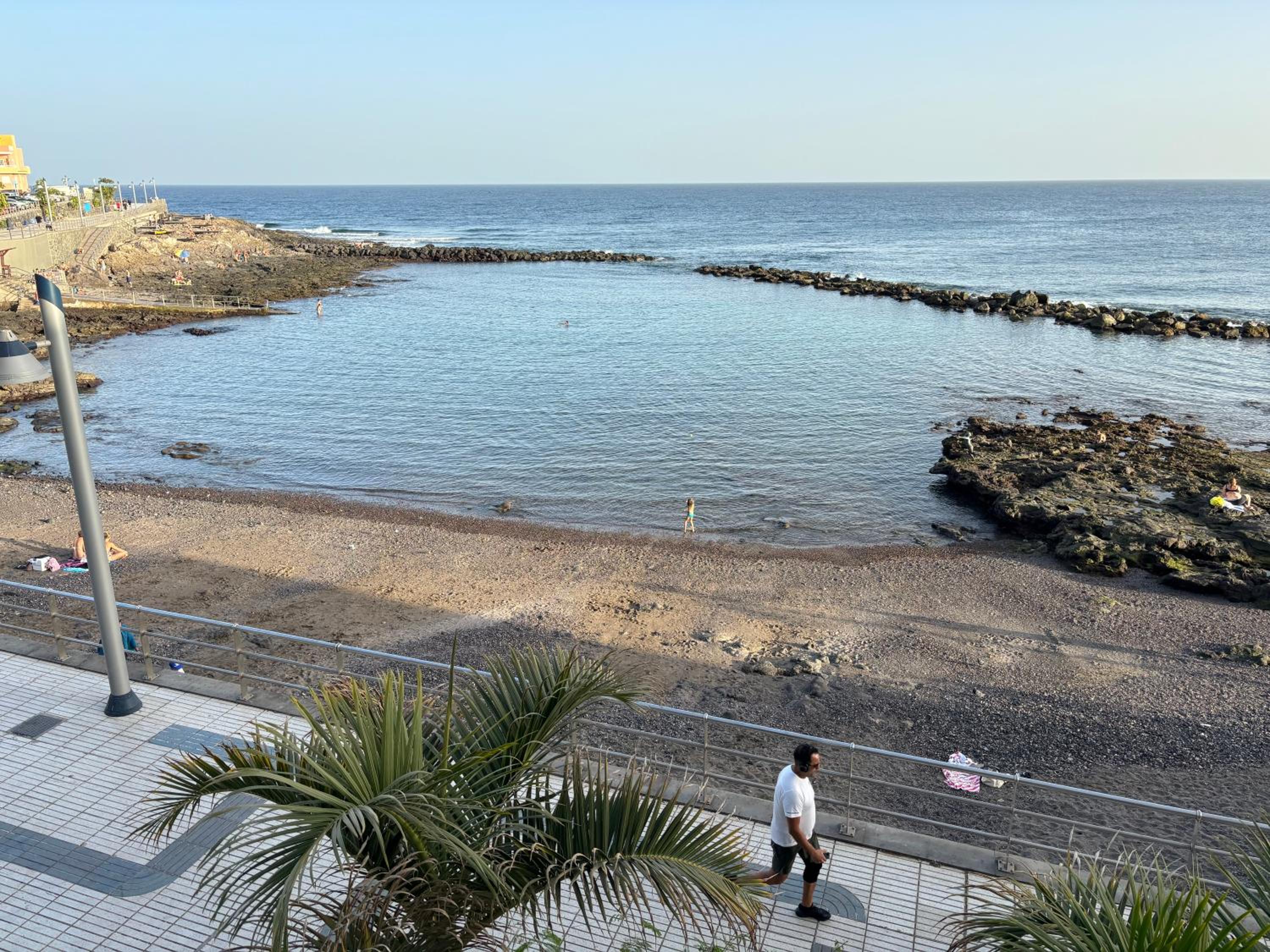 Vivienda 1ª línea mar en paseo marítimo view 3