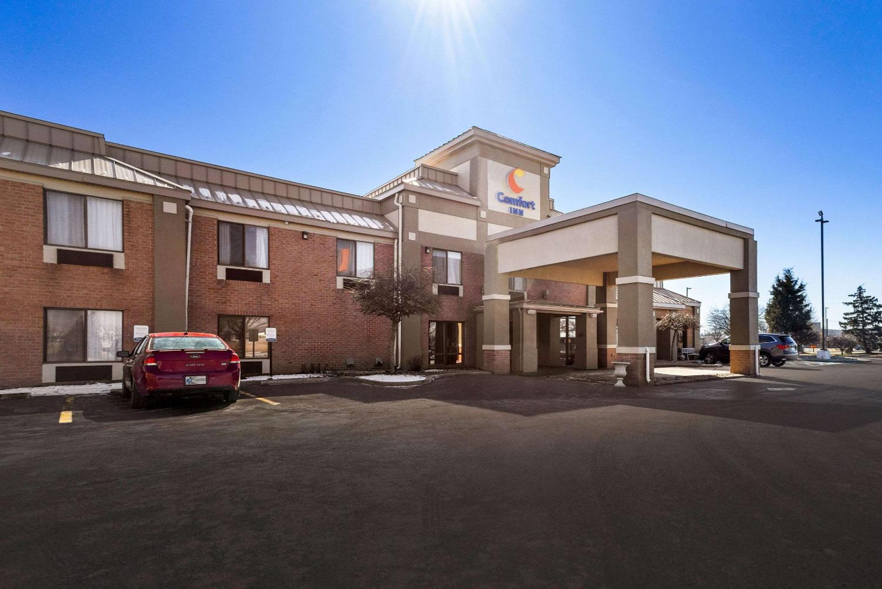 Comfort Inn Huntington Near University view 2