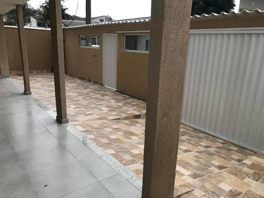 Casa com piscina, grande e espaçosa no Condomínio dos Pássaros