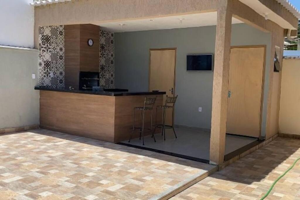 Casa com piscina, grande e espaçosa no Condomínio dos Pássaros