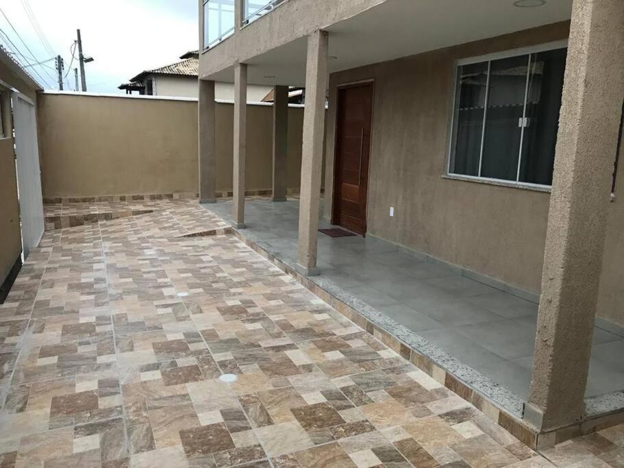 Casa com piscina, grande e espaçosa no Condomínio dos Pássaros