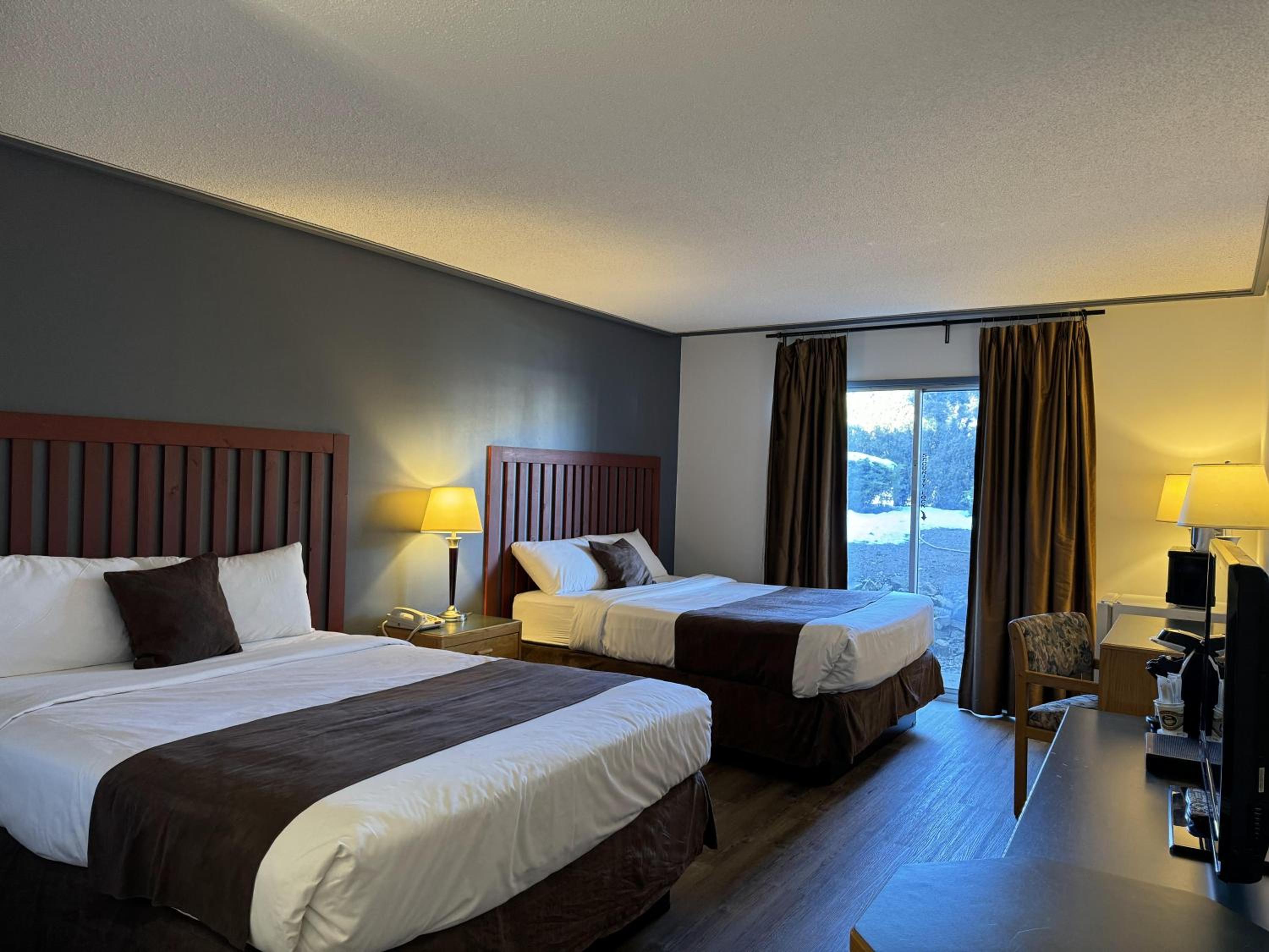 Vernon Vacations - Divya Sutra Plaza and Conference Centre, Vernon, BC - Property Image 105