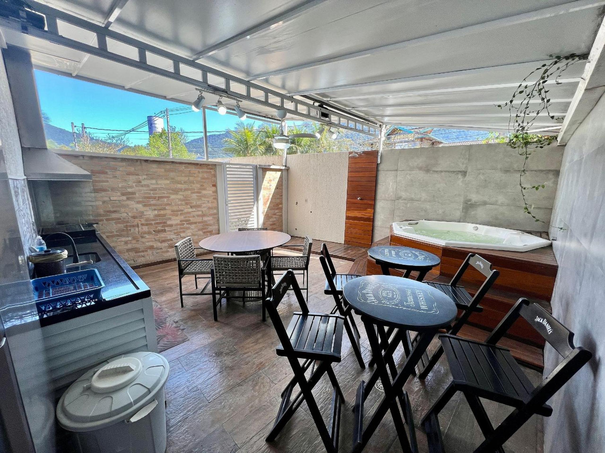 Charming House 100m from the Beach