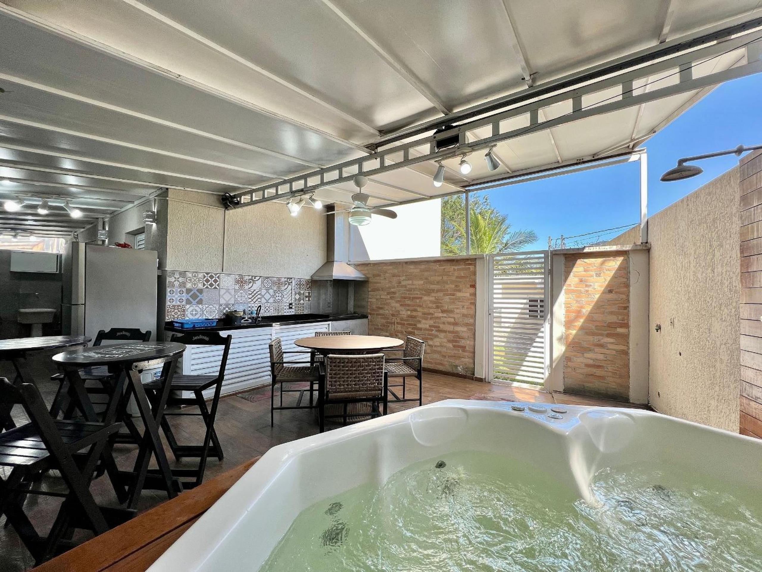 Charming House 100m from the Beach