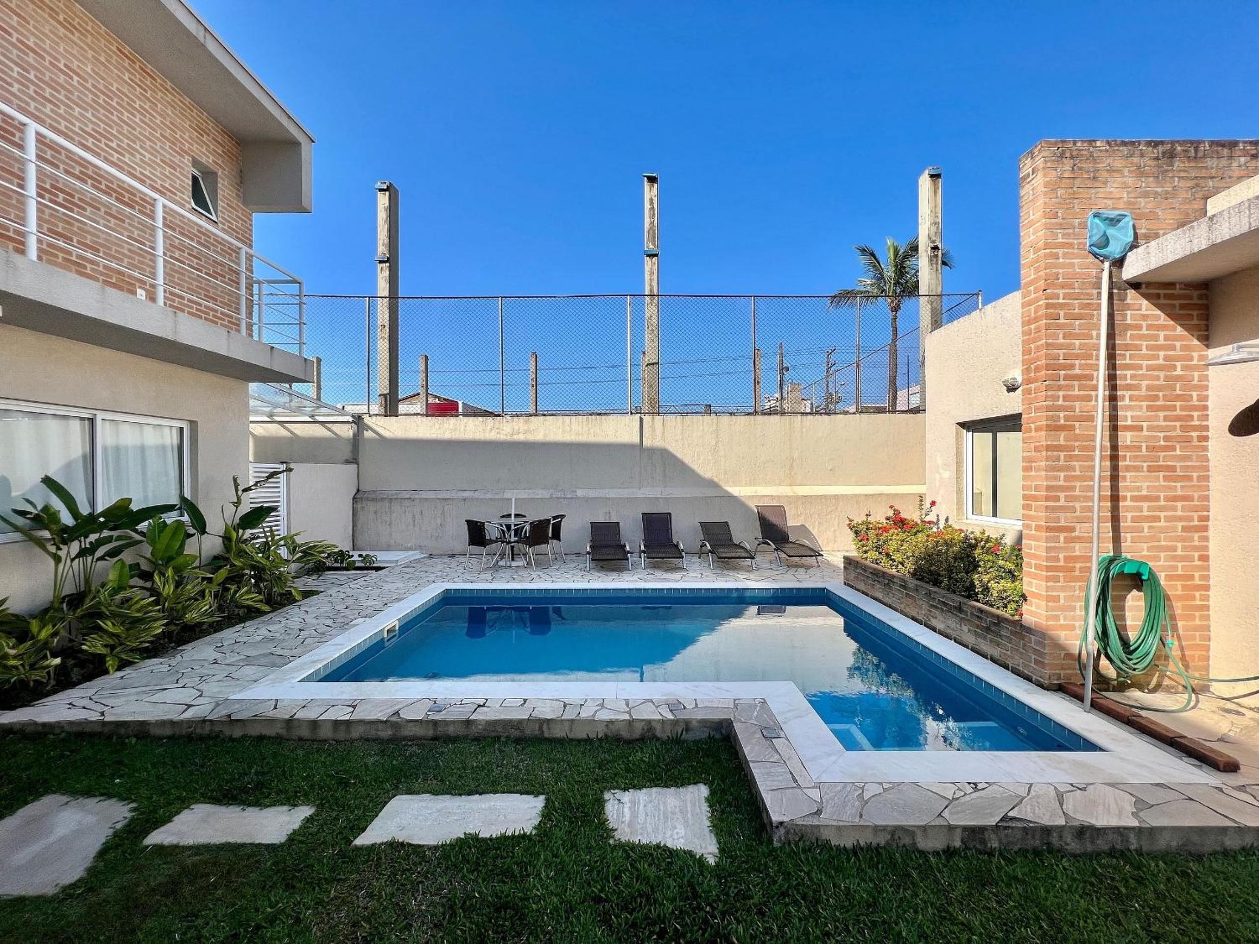 Charming House 100m from the Beach