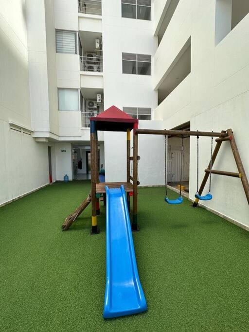 Excepcional apartamento a pasos del mar con piscina