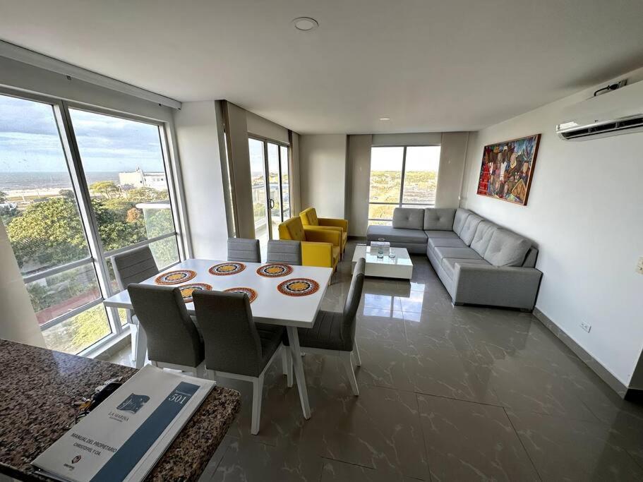 Excepcional apartamento a pasos del mar con piscina