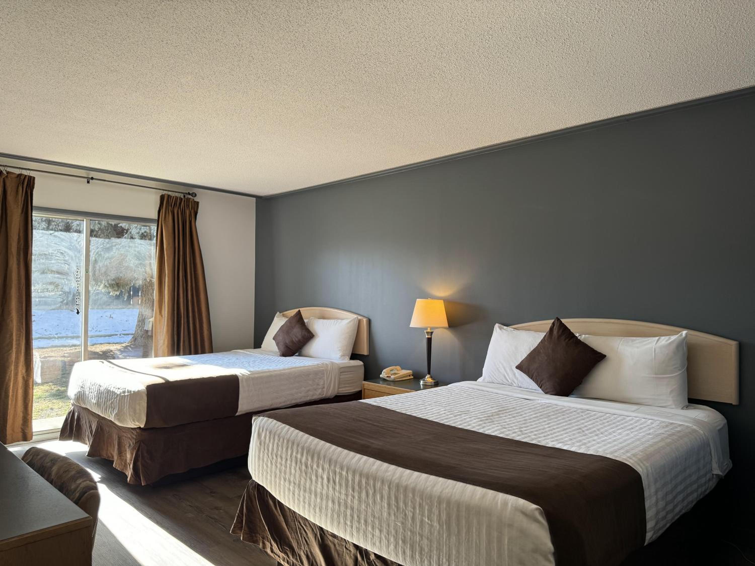 Vernon Vacations - Divya Sutra Plaza and Conference Centre, Vernon, BC - Property Image 109