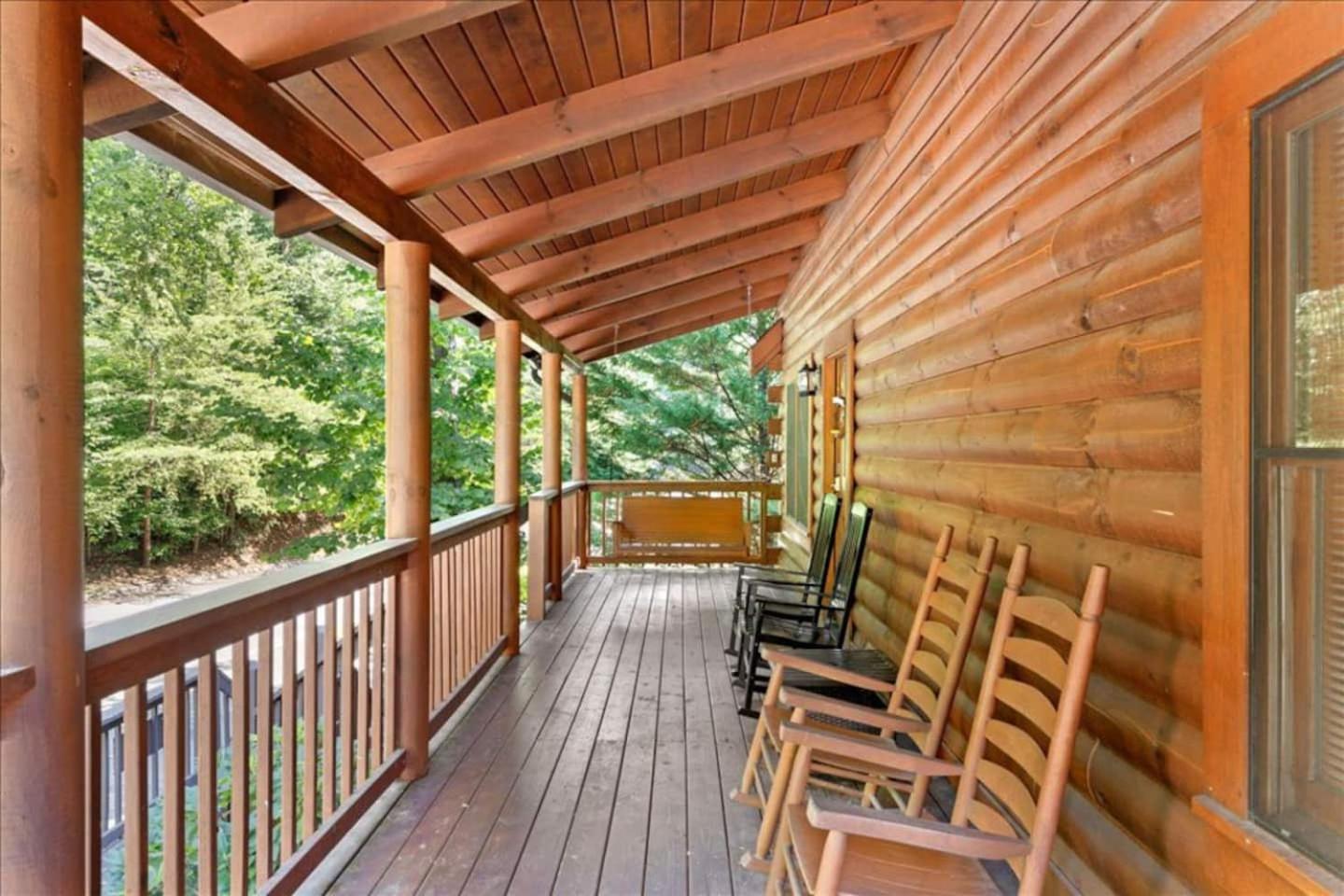 Pigeon Forge Family Cabin with Games & Hot Tub