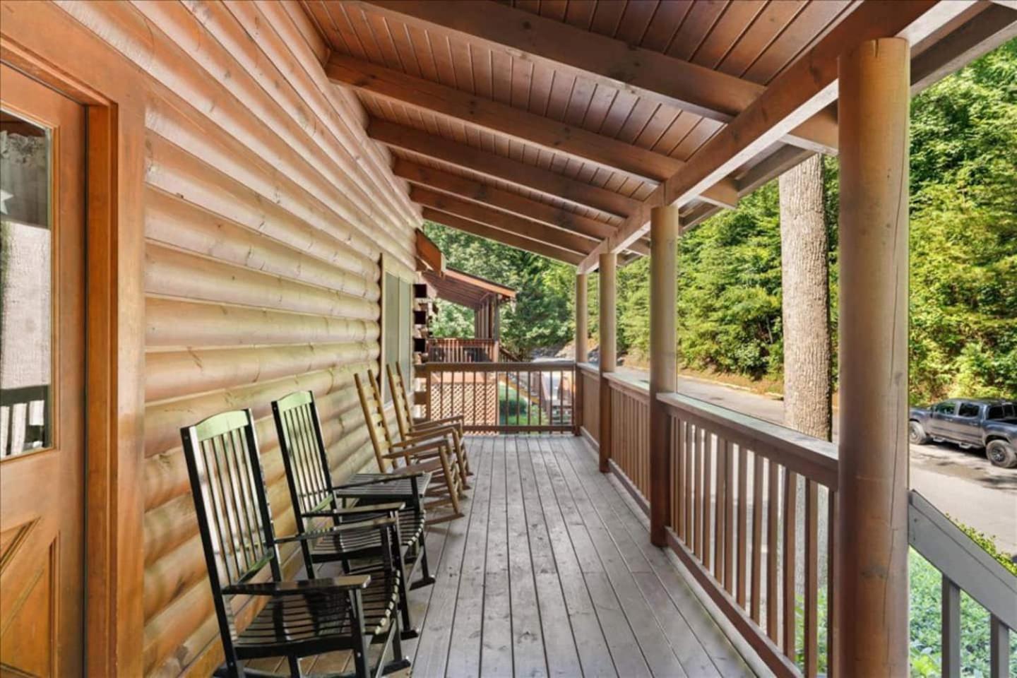 Pigeon Forge Family Cabin with Games & Hot Tub