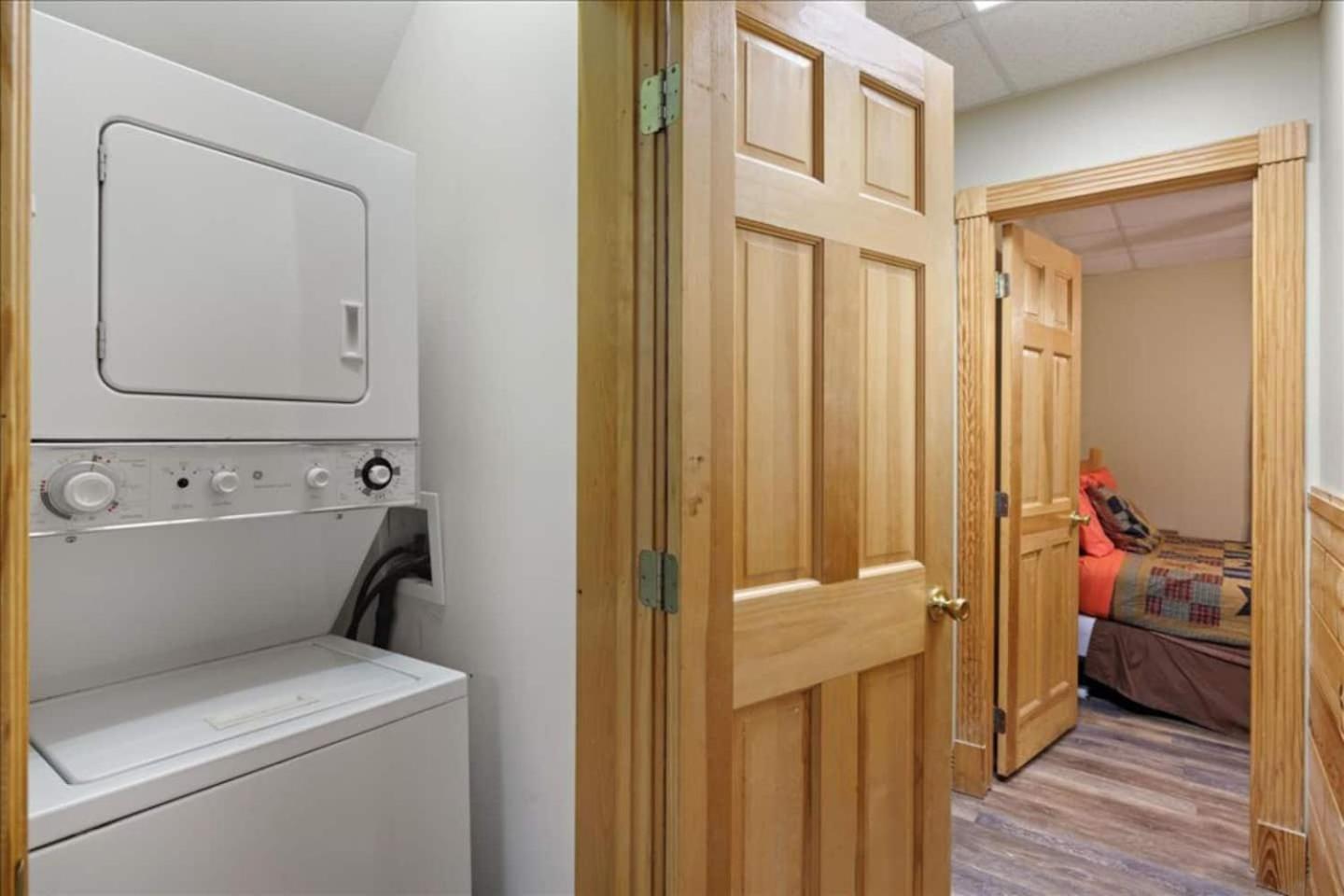 Pigeon Forge Family Cabin with Games & Hot Tub