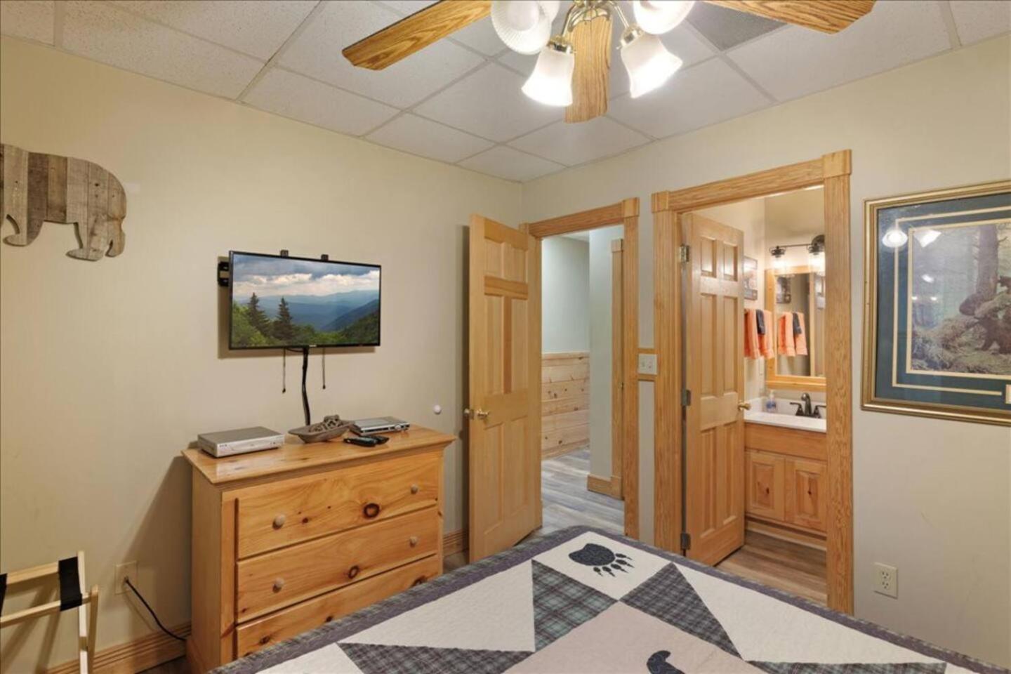 Pigeon Forge Family Cabin with Games & Hot Tub