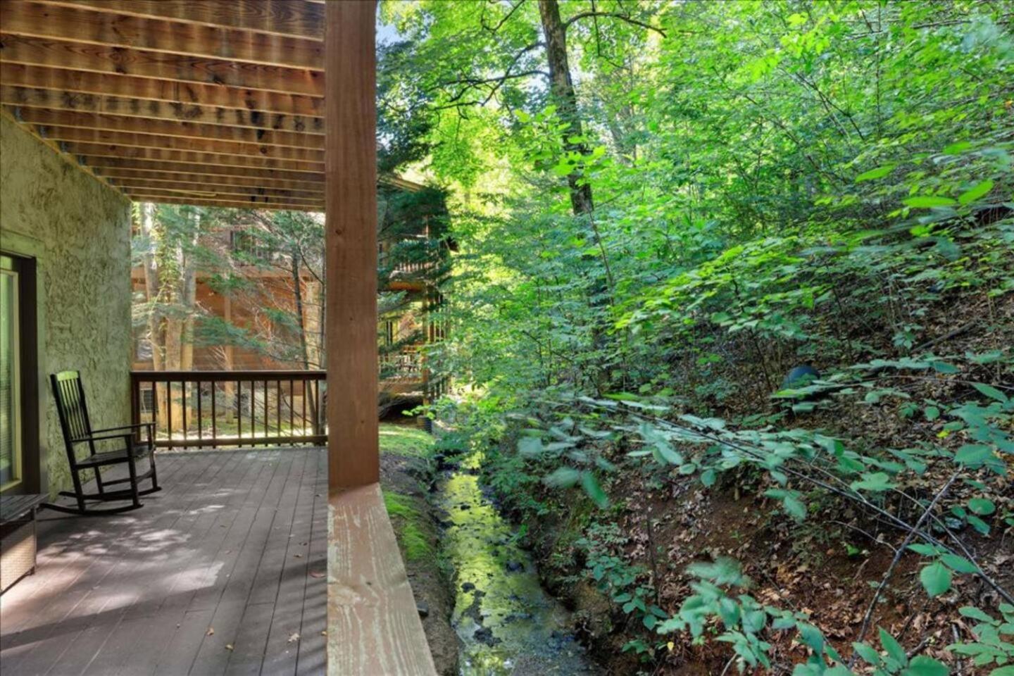 Pigeon Forge Family Cabin with Games & Hot Tub
