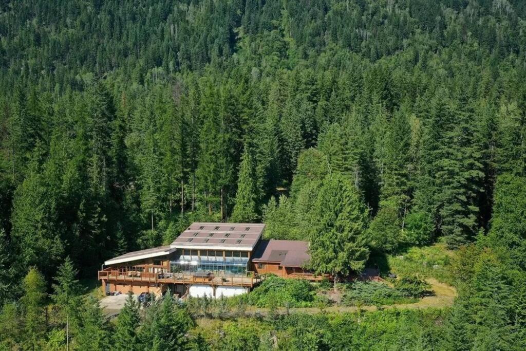 New Denver Lodge
