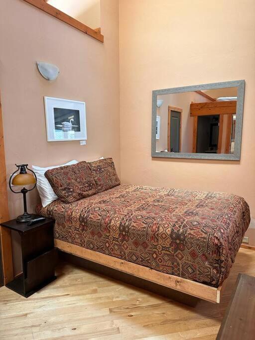 New Denver Lodge