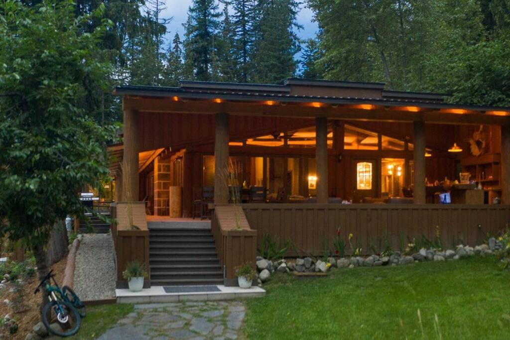 New Denver Lodge