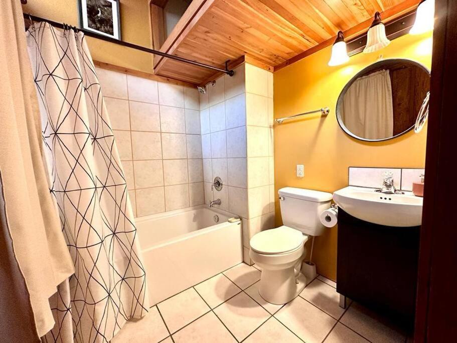 New Denver Lodge