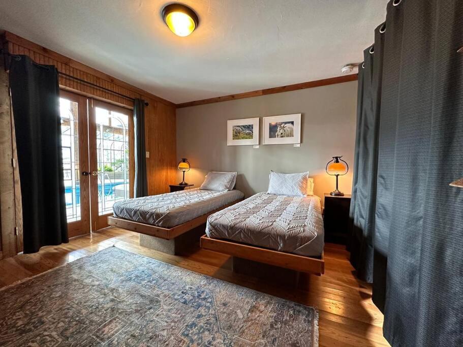 New Denver Lodge