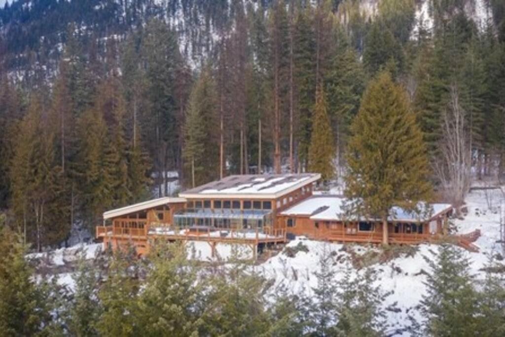 New Denver Lodge