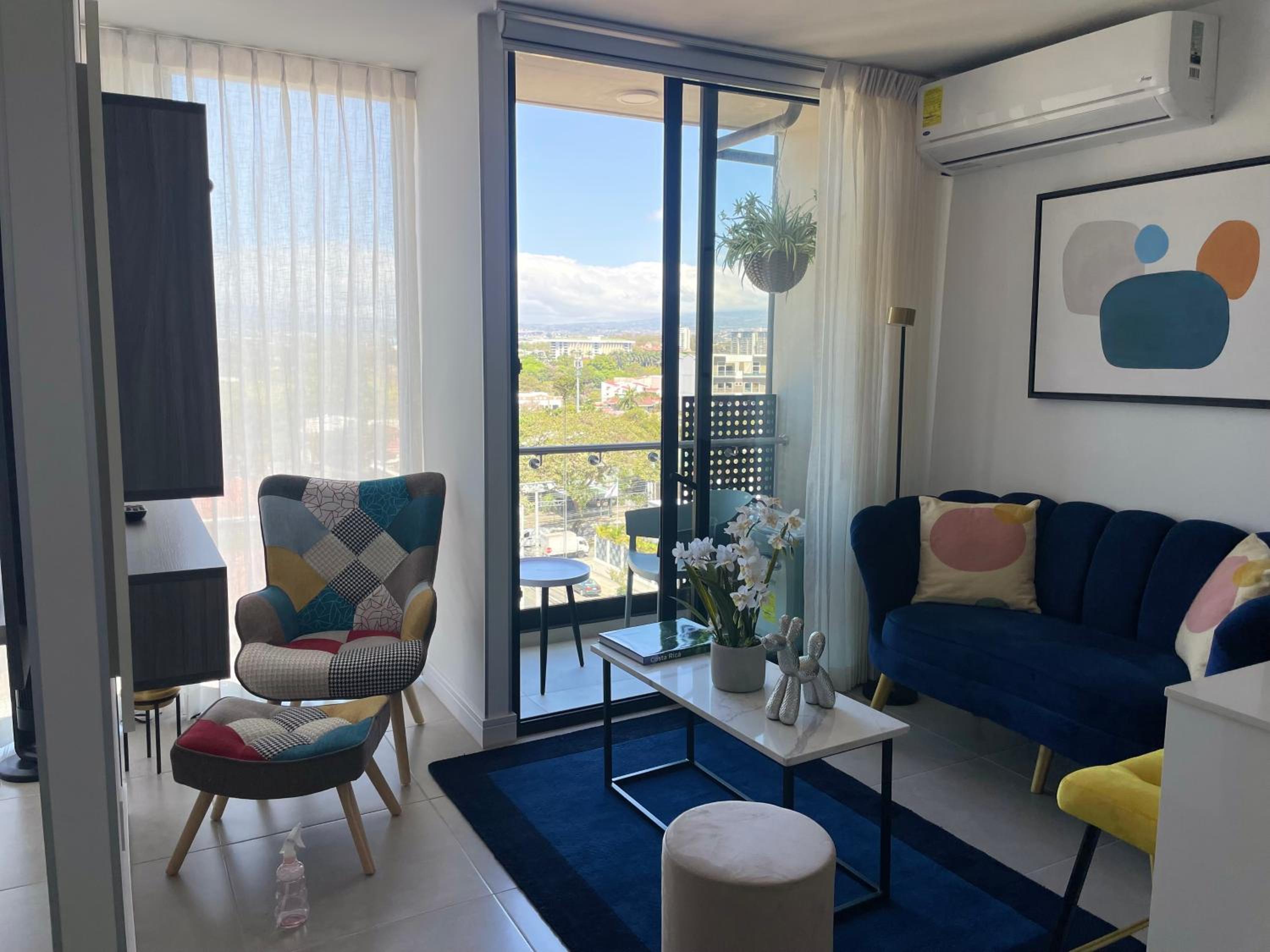 SkyGarden Nunciatura Luxury Apartment #705