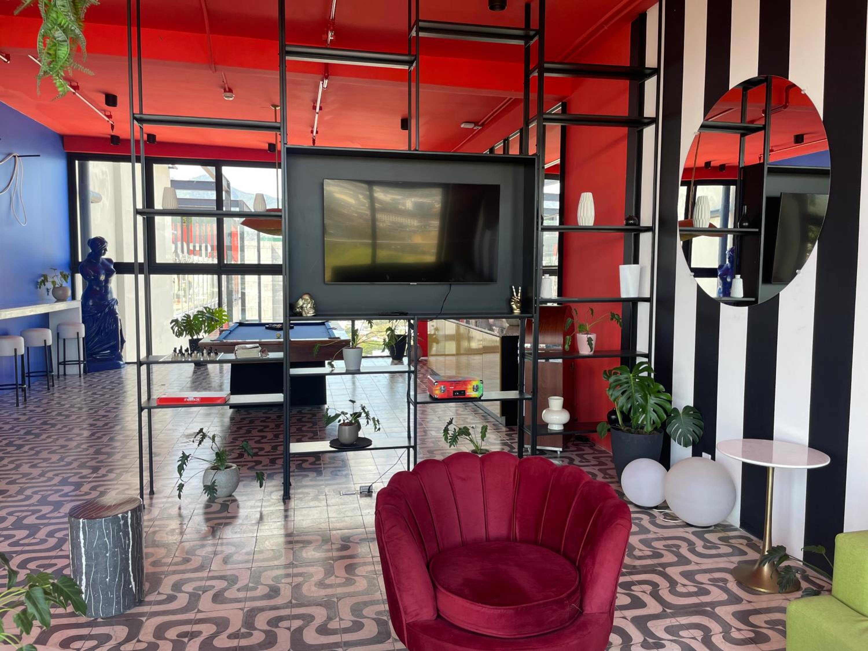 SkyGarden Nunciatura Luxury Apartment #705