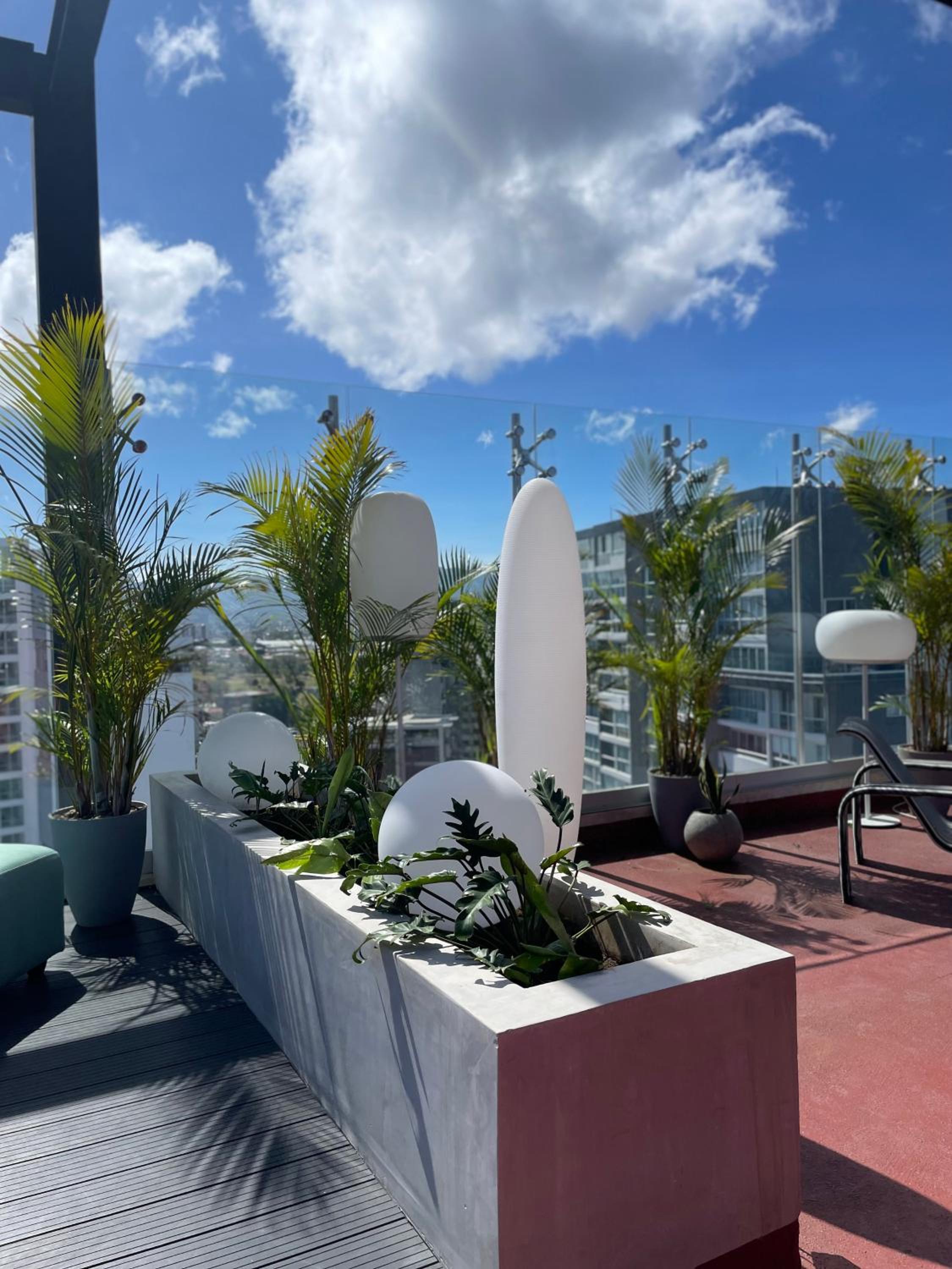 SkyGarden Nunciatura Luxury Apartment #705