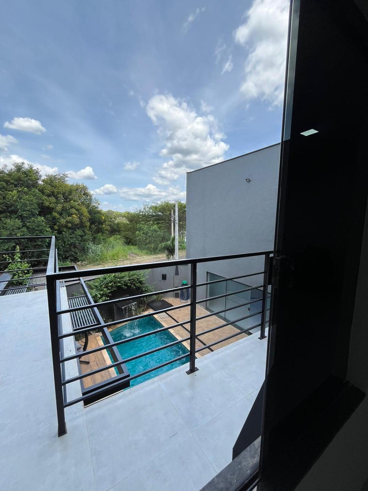 Casa de Temporada com Salão para Festas e Area de Lazer Completa